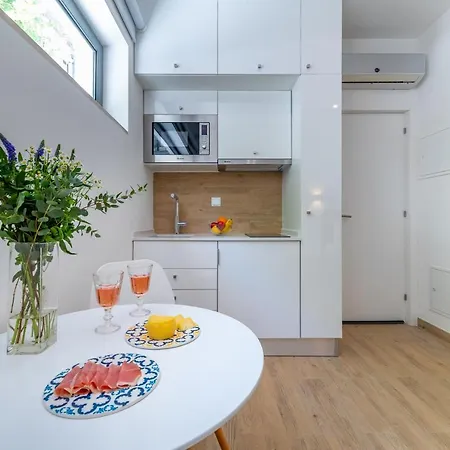 Orange 3 House - Chiado Studios Lissabon
