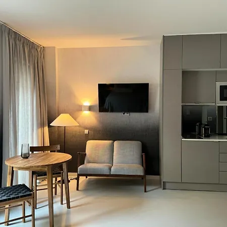 Apartment Orange 3 House - Chiado Studios Lissabon