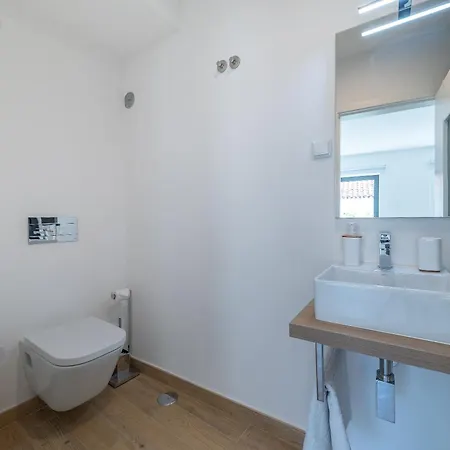 Orange 3 House - Chiado Daire *