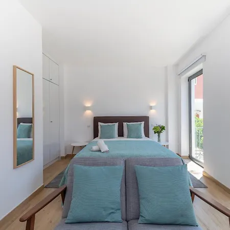 Apartment Orange 3 House - Chiado Studios *