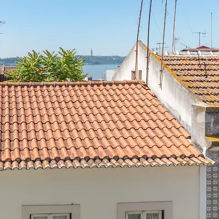Orange 3 House - Chiado Studios * Lissabon