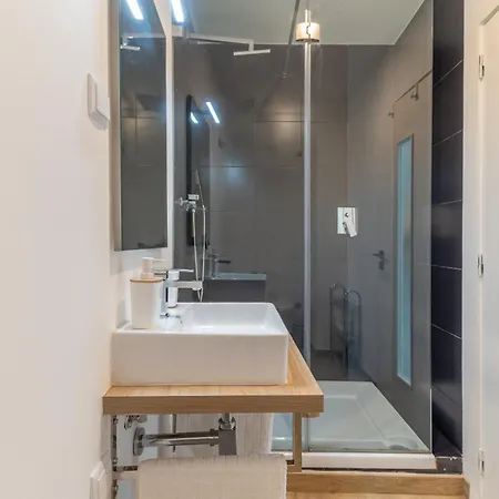 Orange 3 House - Chiado Daire