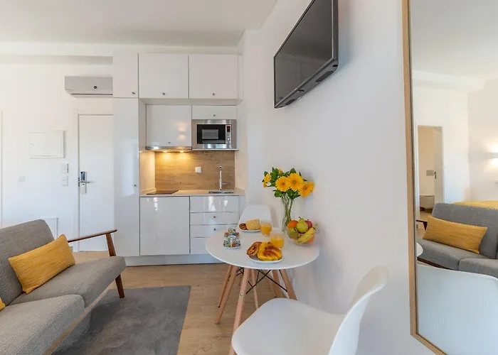 Orange 3 House - Chiado