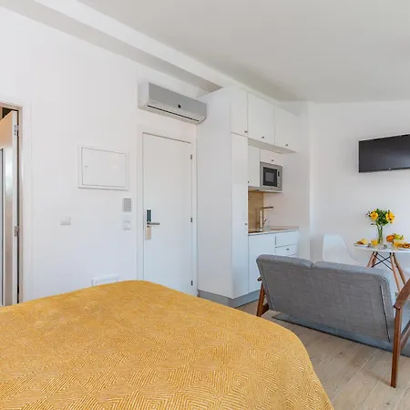 Orange 3 House - Chiado * ליסבון